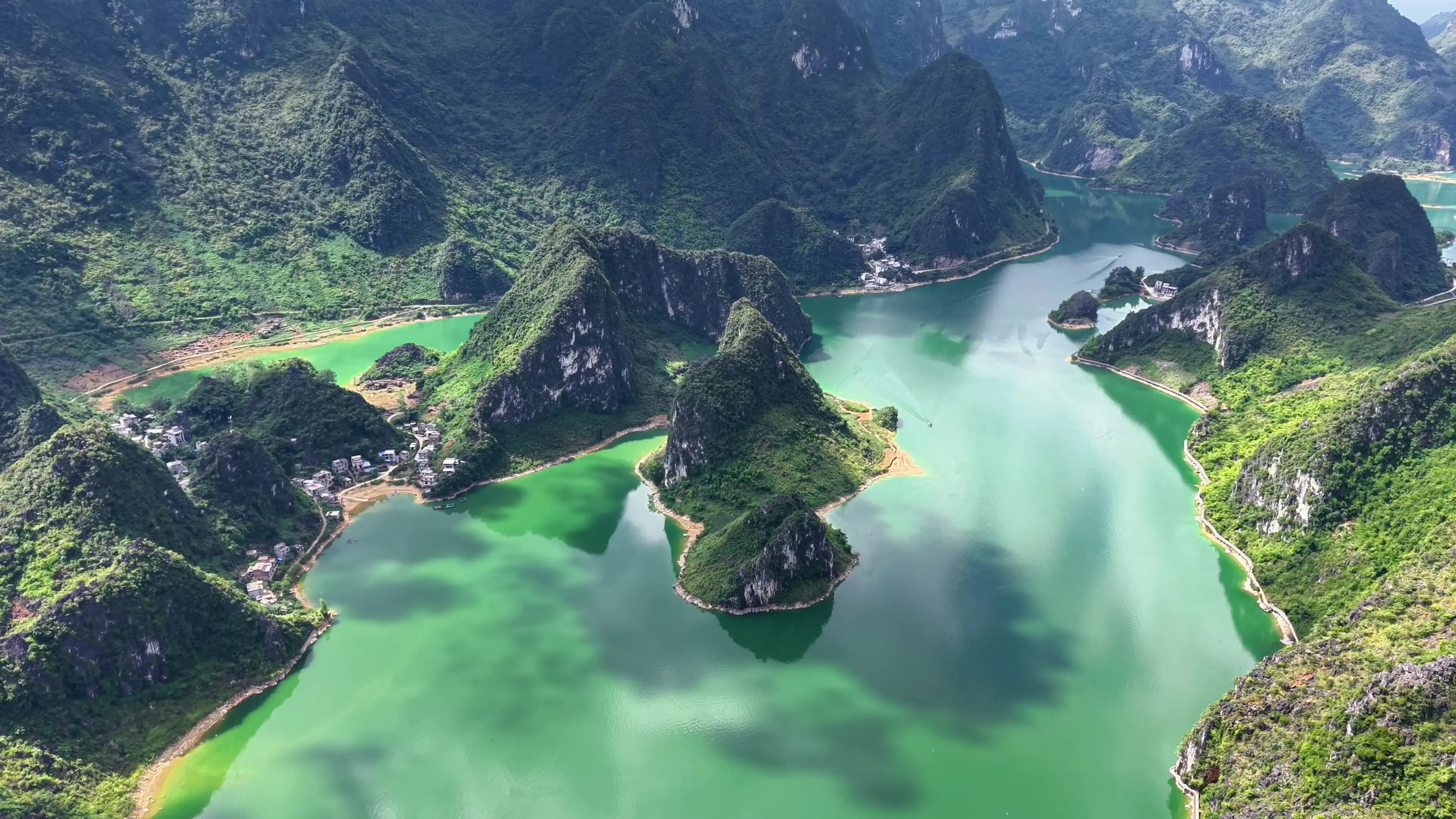浩坤湖航拍视角景色 (20)