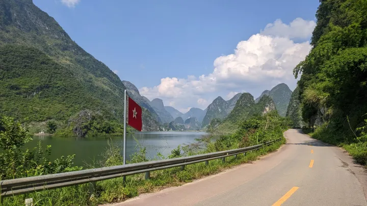 浩坤湖环湖公路景色 (2)