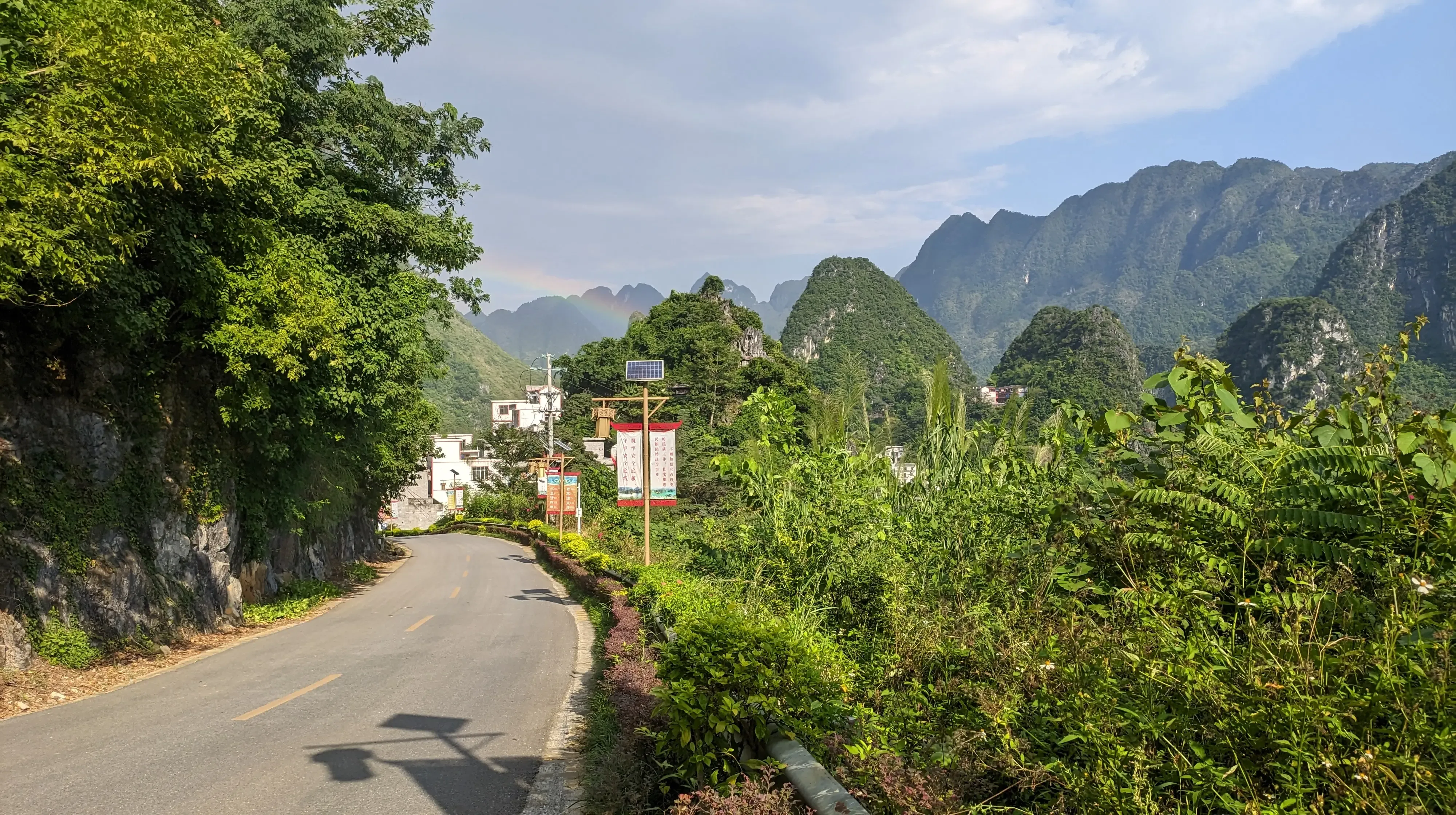 浩坤湖环湖公路景色 (22)