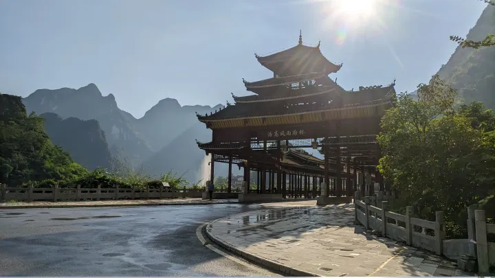 浩坤湖环湖公路景色 (25)-浩高风雨廊桥